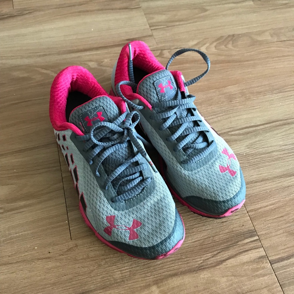 UA Running Shoes 💗